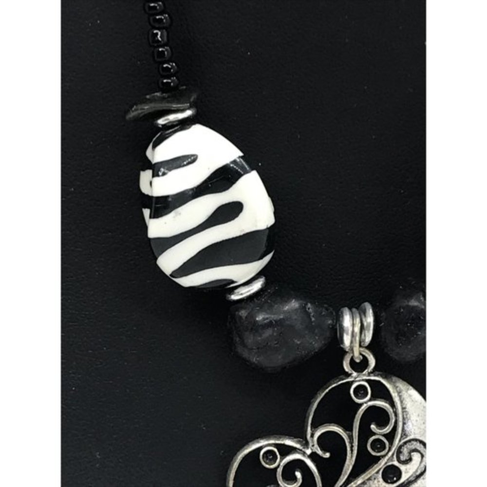 Black White Zebra Stripe Heart Pendant Fashion Necklace 18" animal Print pendant - Picture 6 of 6